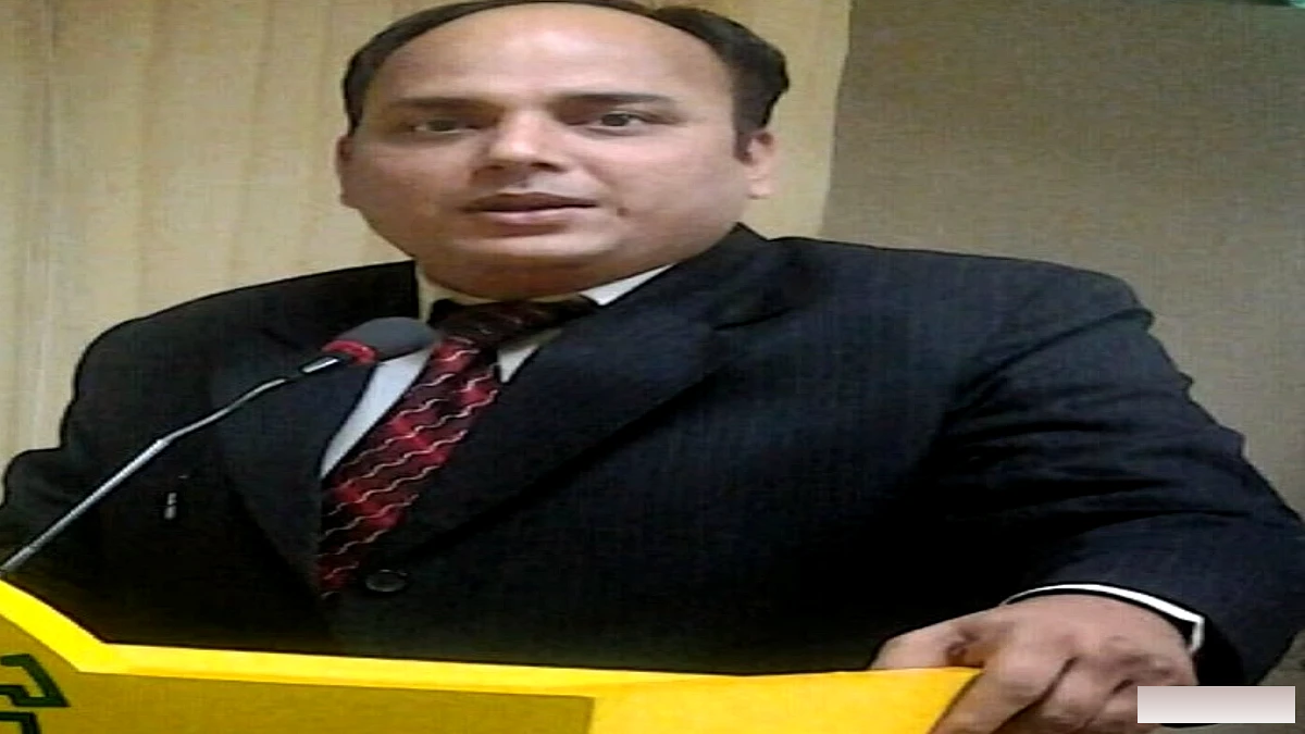 सशक्त भारत निर्माण में सरदार वल्लभ भाई पटेल एवं  इंदिरा गांधी की भूमिका:डॉ दिनकर त्रिपाठी