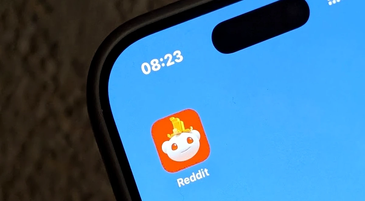 Reddit टेक्स्ट पोस्ट को पॉडकास्ट और लघु वीडियो में क्यों बदलना चाहता है?