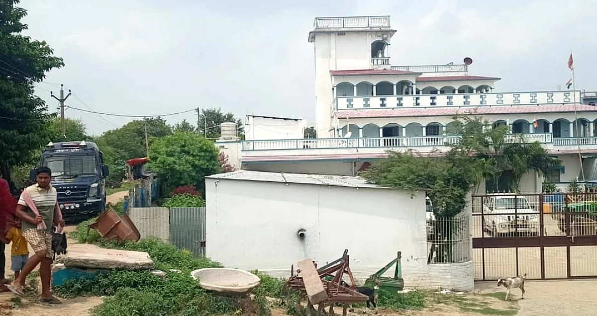 बिहार: ईओयू की टीम ने बीबीओएस के उप निदेशक अजय कुमार सिंह के आवास व व्यापारिक ठिकानों पर की बड़ी कार्रवाई