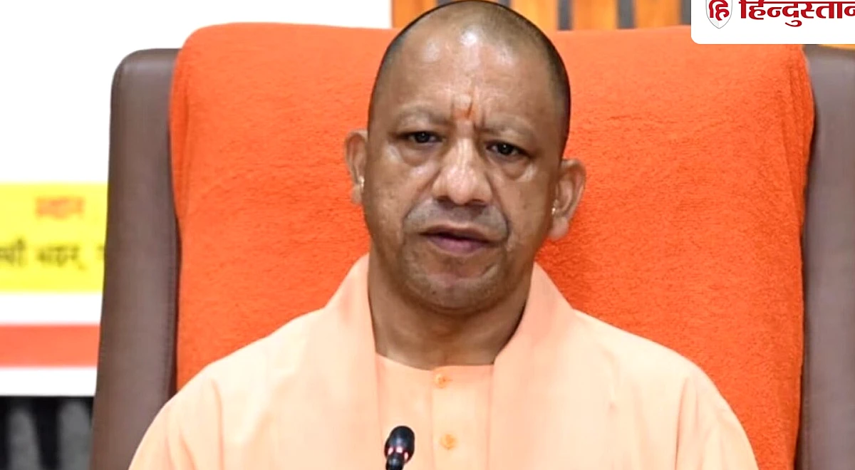 यूपी पुलिस में बड़ा फेरबदल: लखनऊ-प्रयागराज को नए कमिश्नर, गृह सचिव समेत 15 IPS अफसर ट्रांसफर