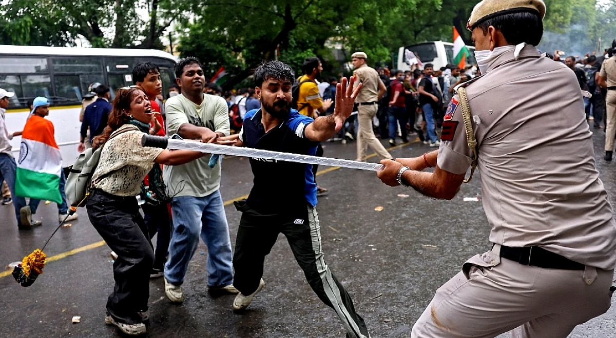 जंतर-मंतर प्रोटेस्ट में पैलेट गन, बगैर वर्दी वाले पुलिसकर्मी... सबकी जांच के लिए SC ने बनाई कमेटी