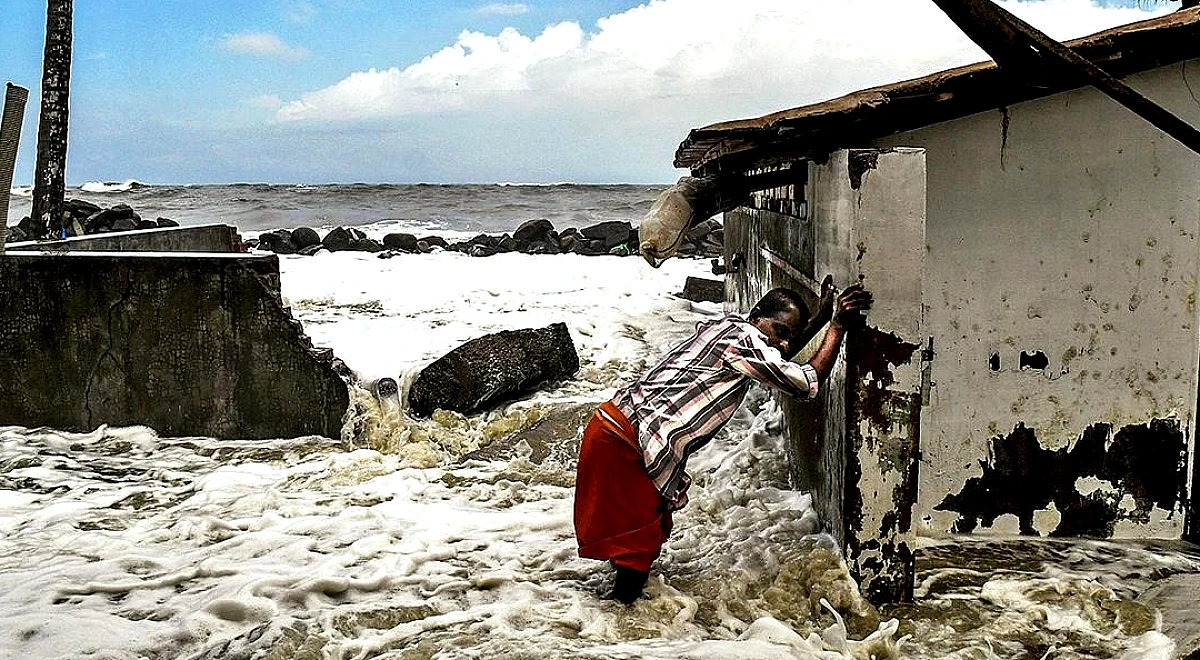 केरल ने ज्वारीय बाढ़ को राज्य-विशिष्ट आपदा क्यों घोषित किया | Explained