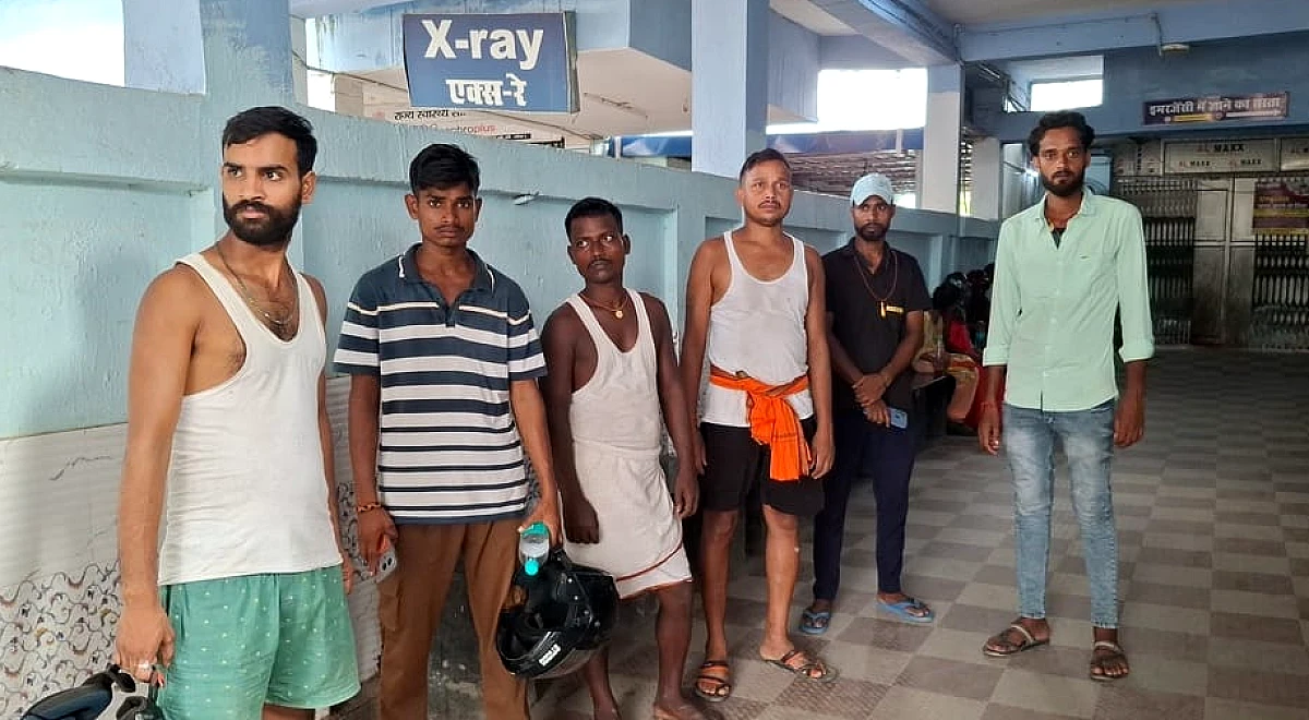 Bihar News: वैशाली में टूटा बिजली का तार बना मौत का जाल, तीन सगे भाई झुलसे; 15 वर्षीय किशोर की मौत