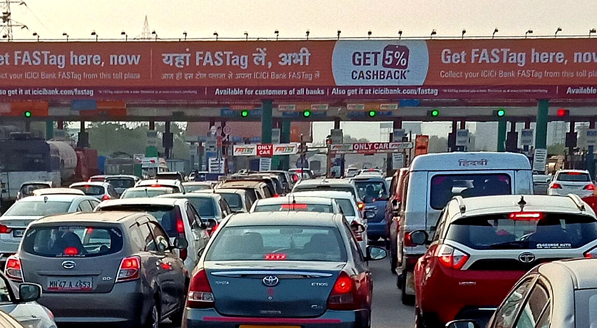 10 में से 1 गाड़ी बिना वैध FASTag के बैरियर-लेस टोल पार कर रही, दिल्ली का मुंडका टॉप पर