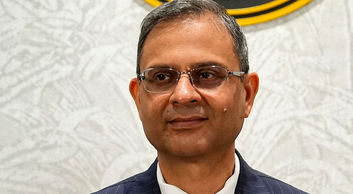 एफसीएनआर (बी) योजना में जोरदार निवेश देखा जा रहा है, इसे समय से पहले समाप्त करने का कोई प्रस्ताव नहीं है: आरबीआई गवर्नर संजय मल्होत्रा