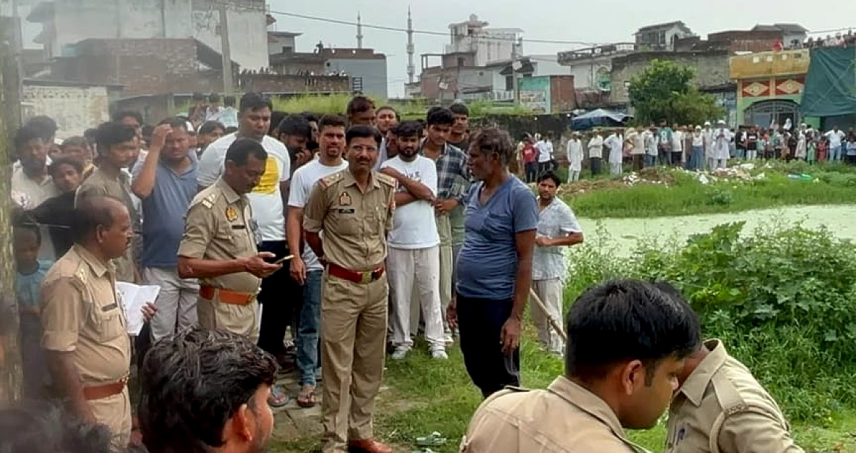 अमरोहा: चार दिन से लापता बच्ची का शव तालाब से बरामद, पुलिस की पांच टीमें कर रही थी तलाश, 50 सीसीटीवी खंगाले