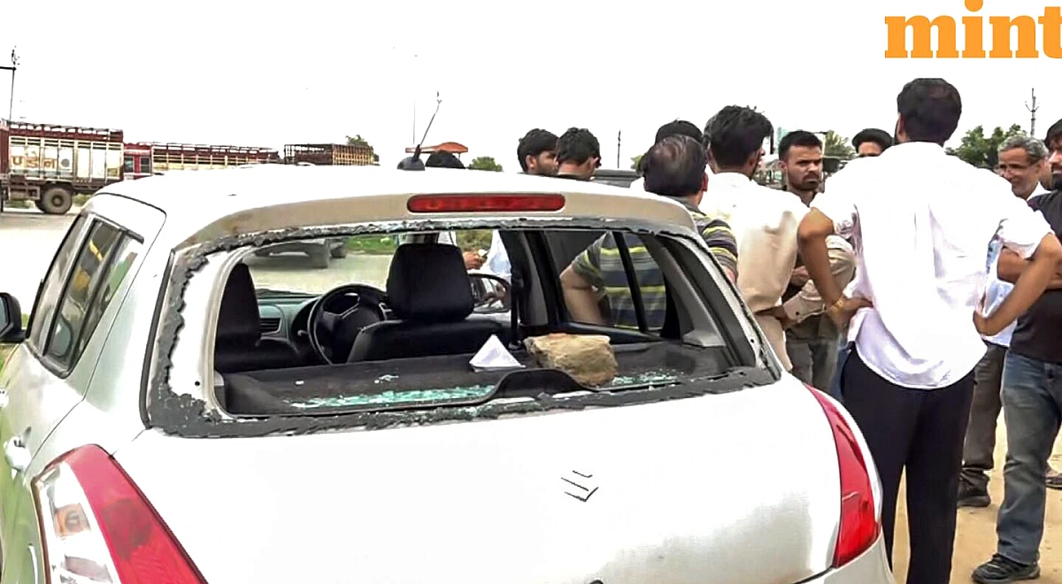 जयपुर में 'भैंस शेड स्कूल का पर्दाफाश' करने जा रही सीजेपी टीम की 'पिटाई', दीपके ने राजस्थान पुलिस, बीजेपी की आलोचना की: वीडियो