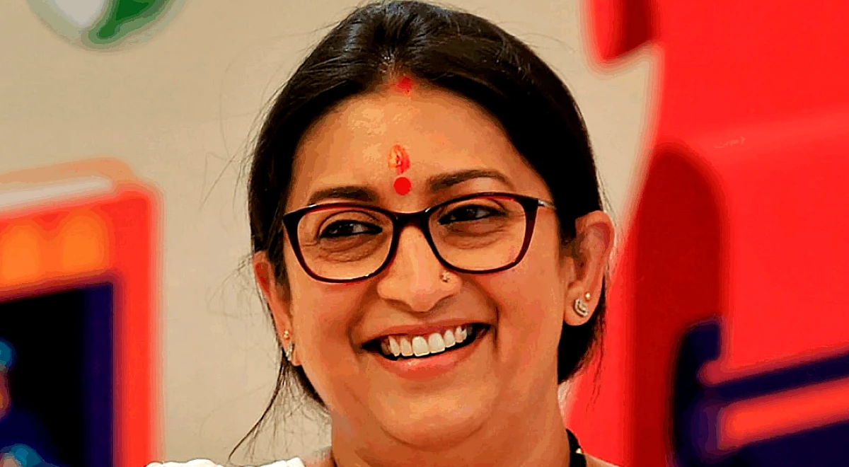 कांग्रेस ध्यान भटकाने की कोशिश कर रही है': पैलेट गन विवाद को लेकर स्मृति ईरानी ने राहुल, सोनिया गांधी पर हमला बोला