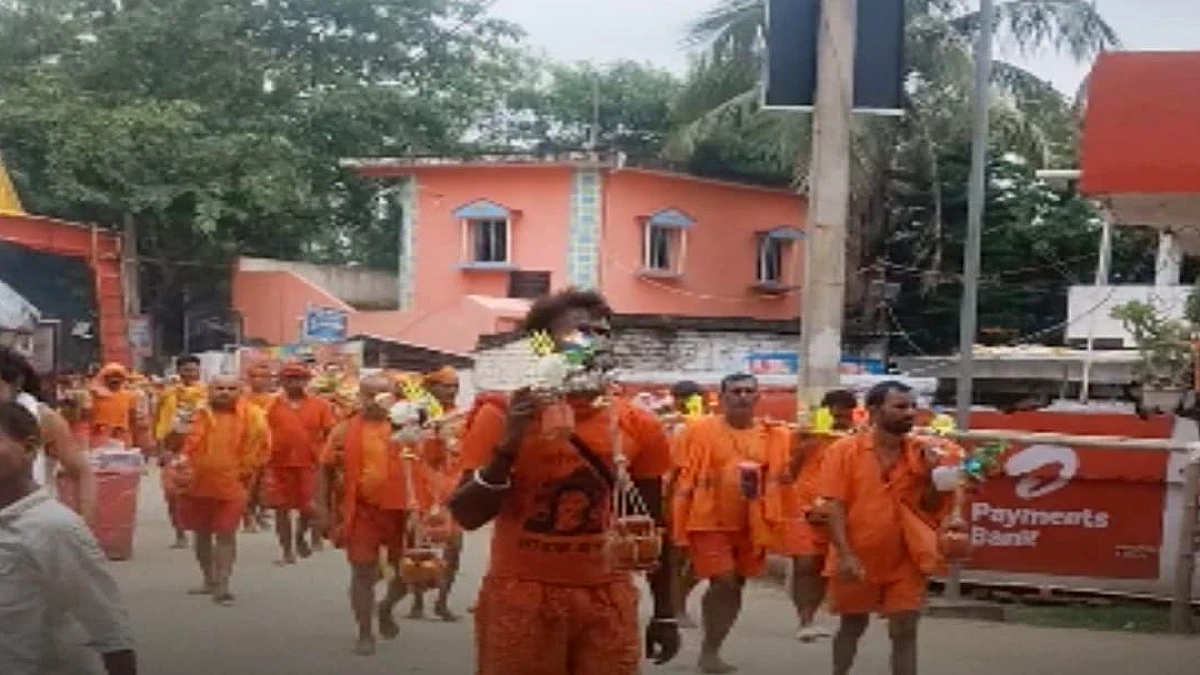 बांका के कांवरिया पथ पर गूँज रहा ‘बोल बम’, श्रावणी मेले में शिवभक्तों ने किया बाबा दरबार का रुख
