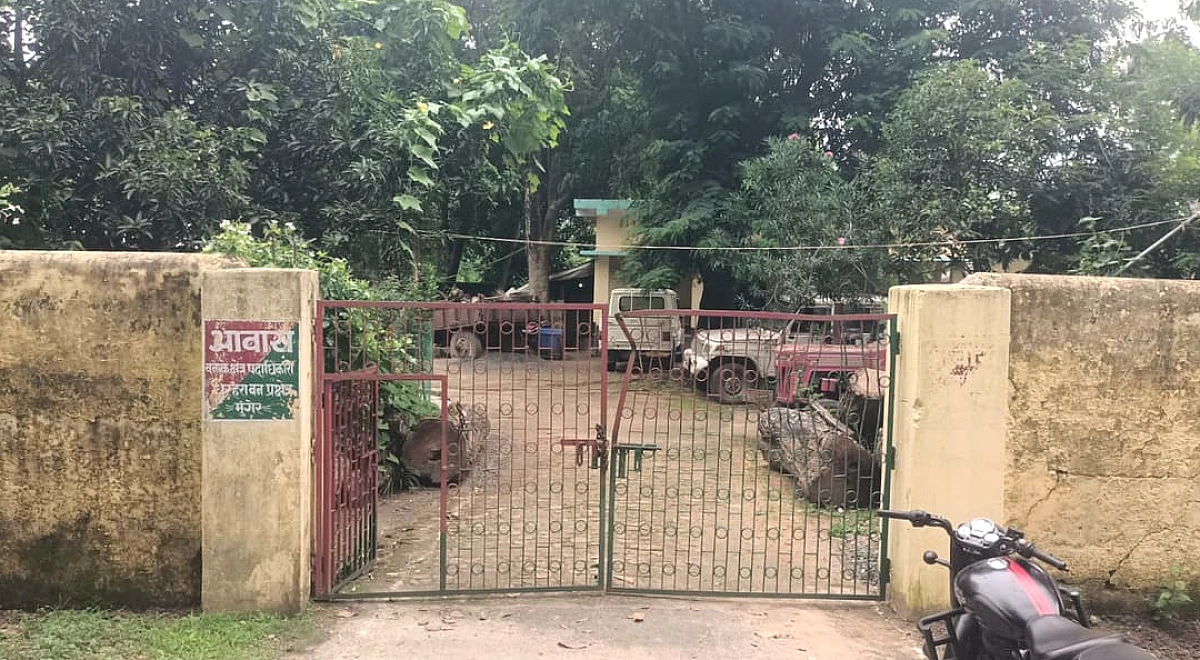 Bihar: मुंगेर में वन विभाग की टीम पर ग्रामीणों का हमला, लकड़ी लदा ट्रैक्टर छुड़ाकर भागे, 29 के खिलाफ FIR