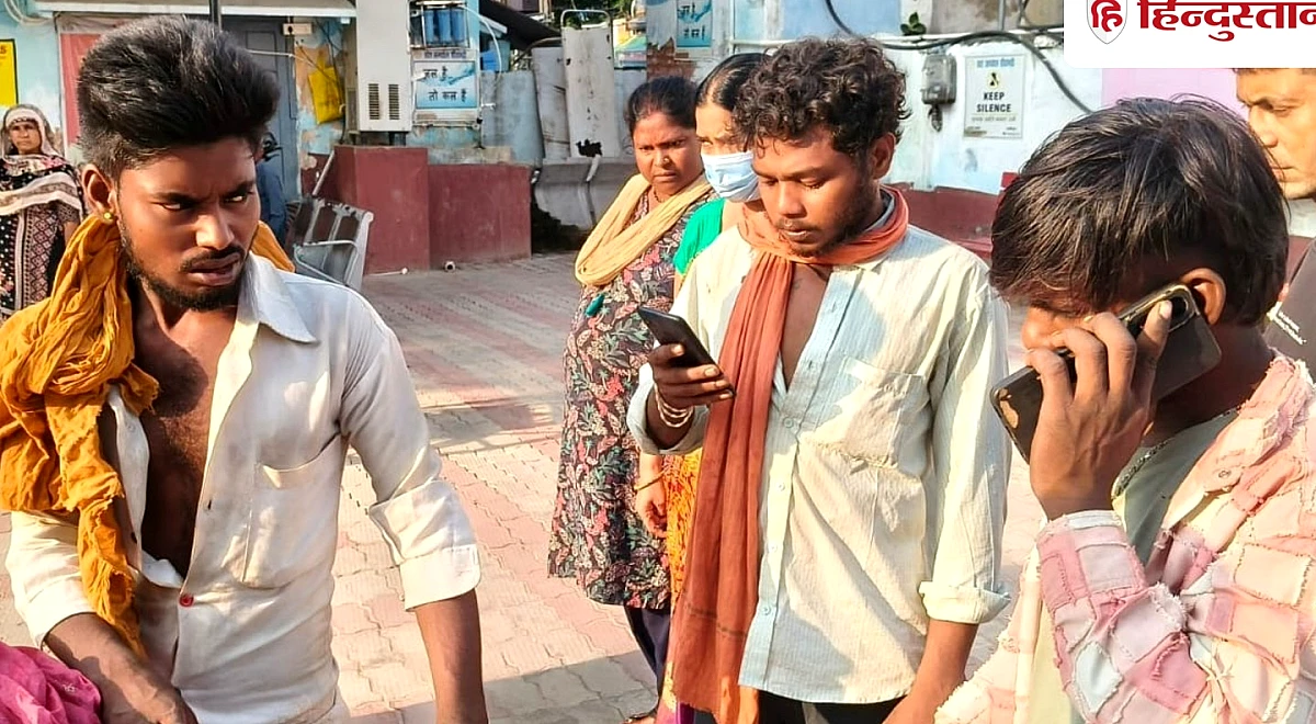 कोचिंग से घर लौटीं तीन छात्राओं की अचानक तबीयत बिगड़ी; दो की मौत, तीसरी की हालत गंभीर