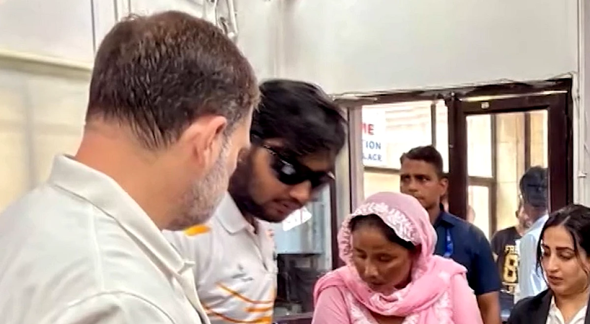 राहुल गांधी के धरने को अराजकता का प्रतीक बताते हुए रविशंकर प्रसाद ने की कड़ी आलोचना