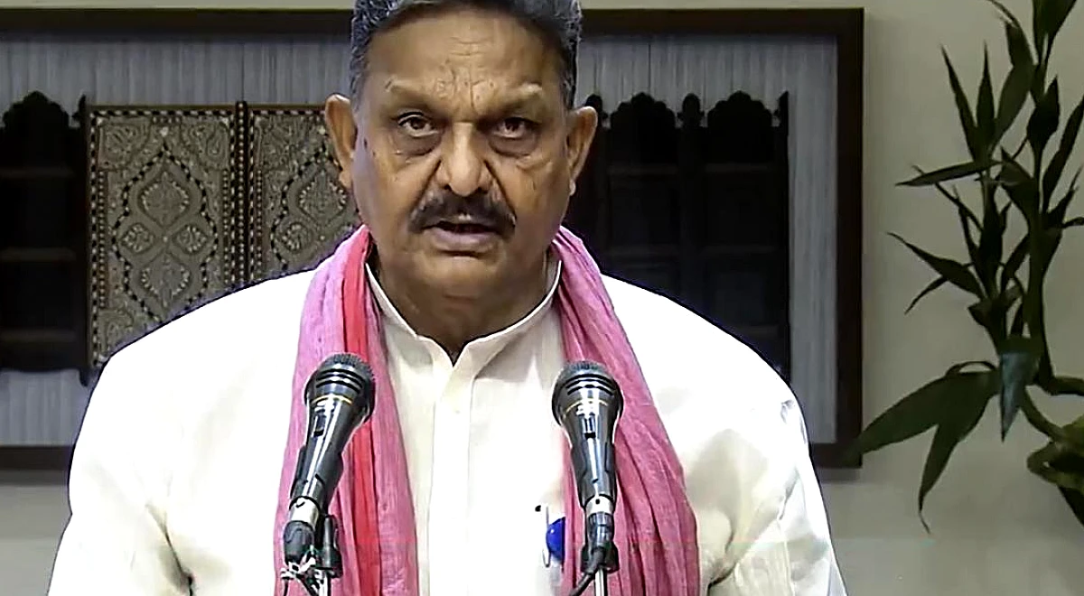 ऊपर। जनरल अल्फा विरोध: विपक्ष ने शिक्षा सुधारों की मांग की, चेकलिस्ट को 'धोखा' बताया