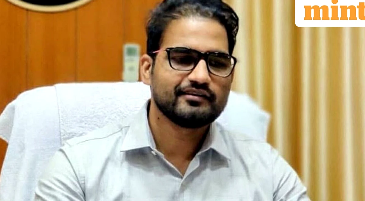 केपीएससी विवाद के बीच कर्नाटक के आईएएस अधिकारी ज्ञानेंद्र कुमार लापता; आखिरी बार बेंगलुरु हवाईअड्डे पर पता चला