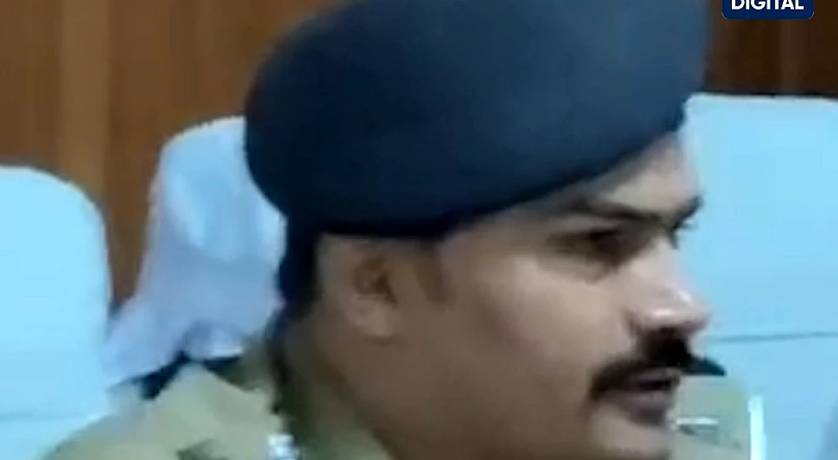 विदाई समारोह में भावुक हो गए संभल के SP केके बिश्नोई