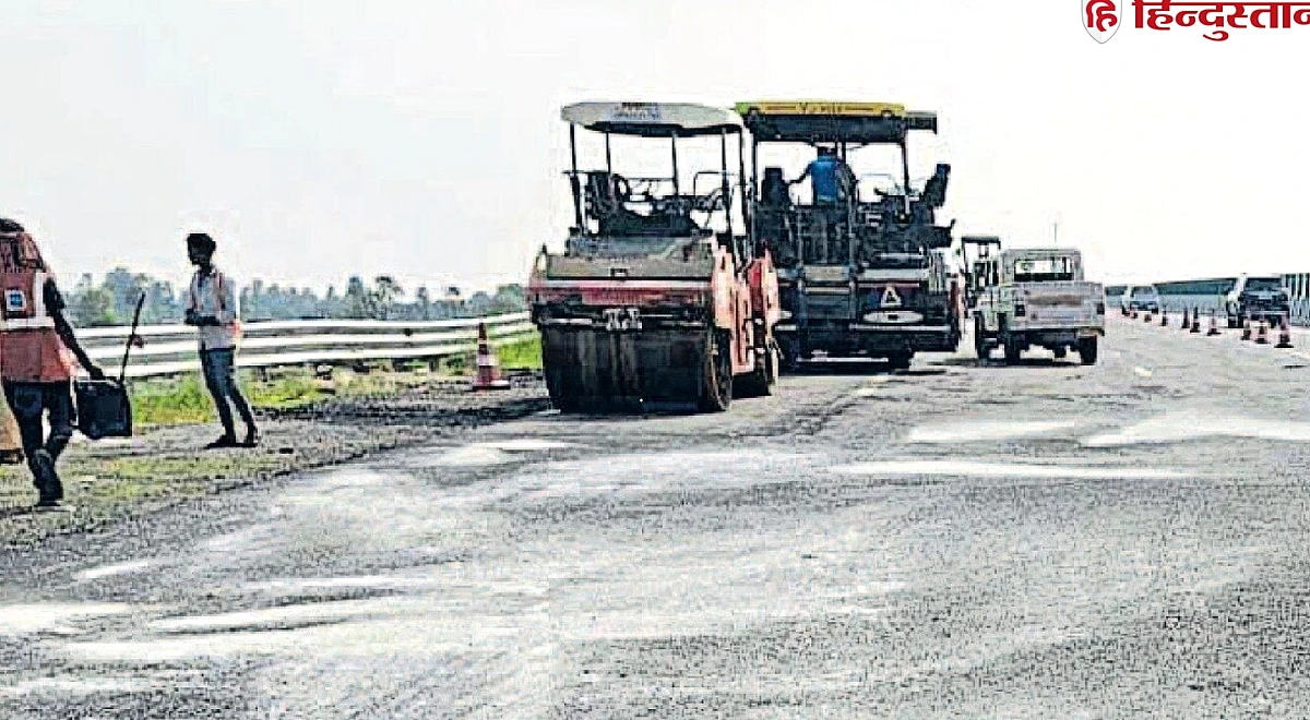 बारिश में फिर धंसा कानपुर-लखनऊ एक्सप्रेसवे, सड़क के नीचे बना बड़ा गैप; कई जगह पैचवर्क