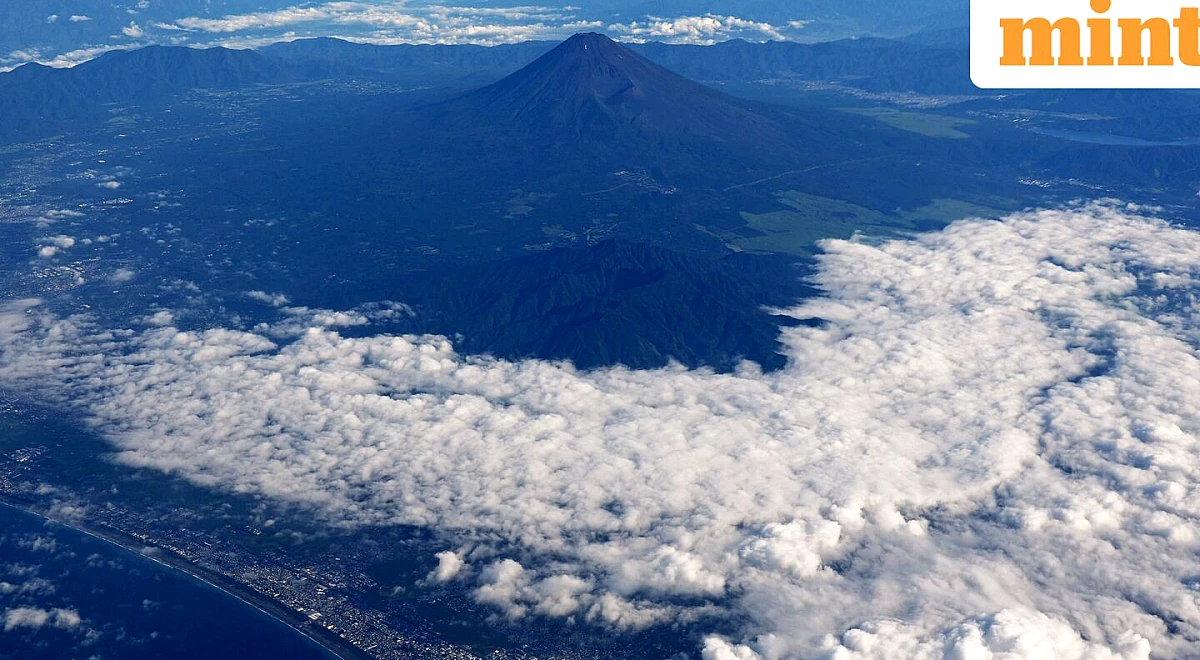 Father leaves 7-year-old son alone on Japan' Mount Fuji after boy says he is too tired to climb