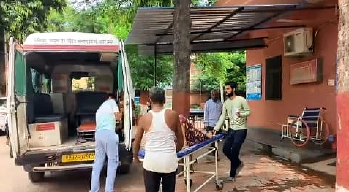 यूपी: ‘पति को छोड़ा, प्रेमी को ठुकराया और फिर तीसरे के साथ निगला जहर', आपत्तिजनक हालत में मिले थे, पढ़ें मामला
