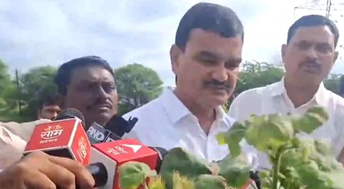महाराष्ट्र के मंत्री का कहना है कि उन्हें कंचे खेलना पसंद है: 'केवल एक ही जीवन है