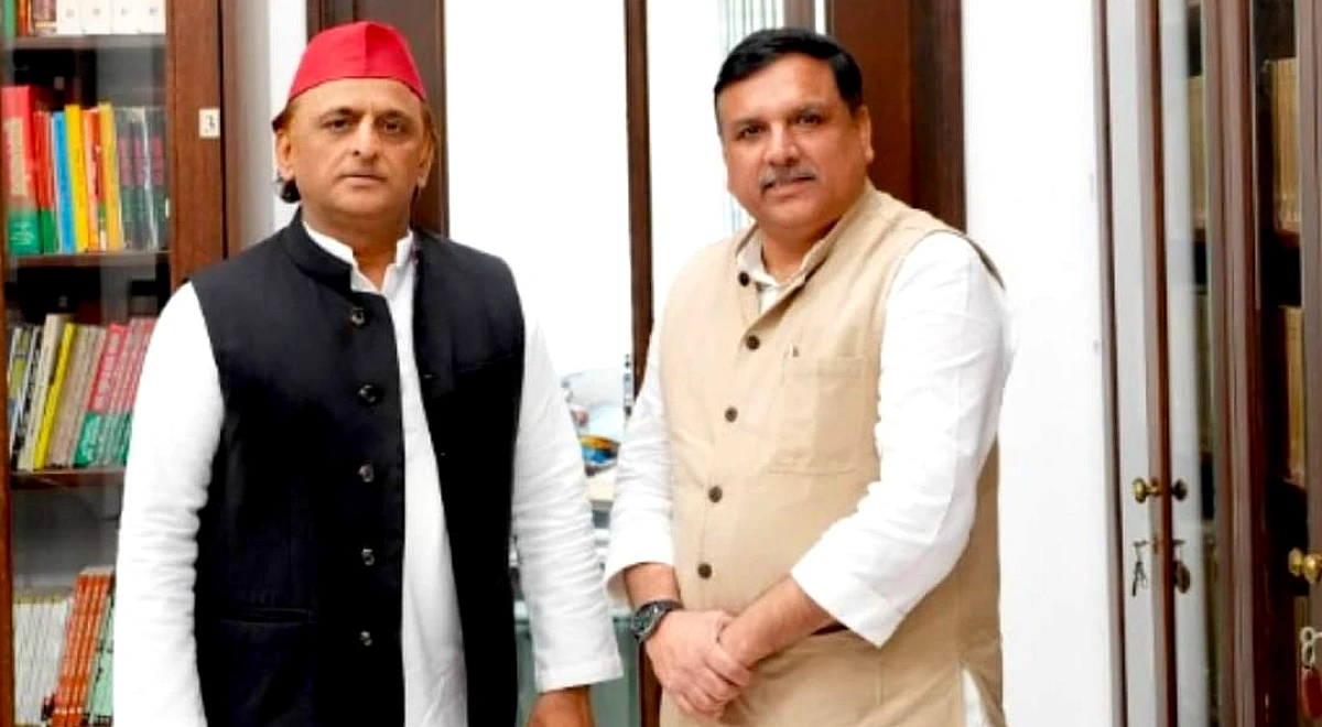 UP: आप सांसद संजय सिंह ने अखिलेश यादव से की मुलाकात, आरक्षण के लिए सड़क से संसद तक लड़ाई का किया एलान