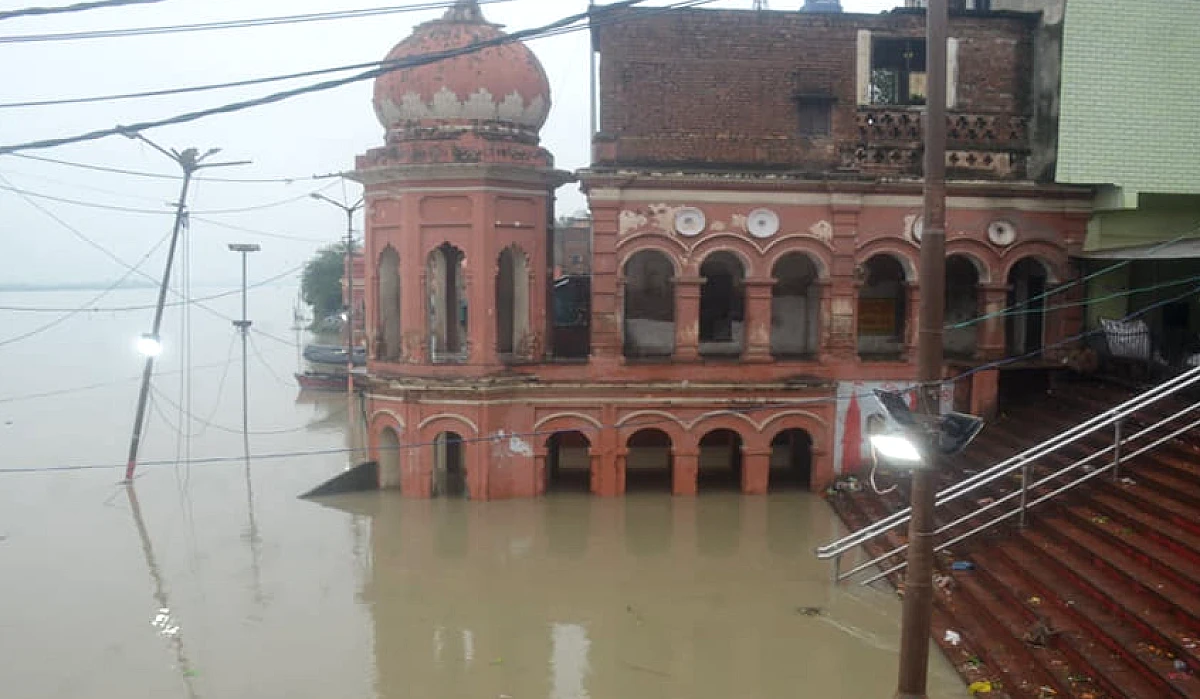 कानपुर में परमट घाट का रास्ता बंद, बोटिंग पर रोक, 5 दिनों में जलस्तर 26 सेमी बढ़ा