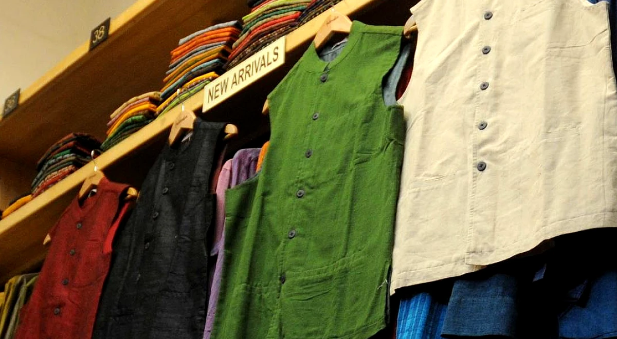 With new stores, U.P. aims to integrate khadi with employment