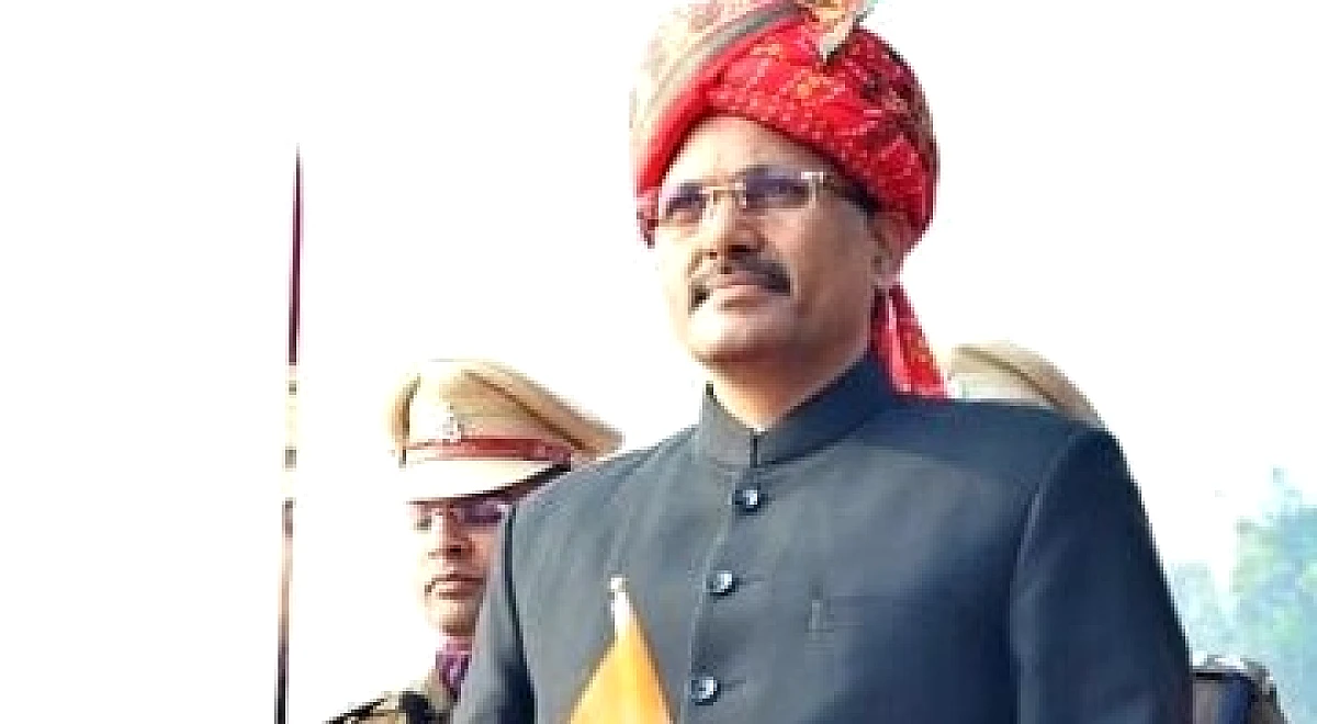 उत्तर प्रदेश में 17 IAS अधिकारियों के बड़े तबादले, आंजनेय सिंह को नहीं मिला एक्सटेंशन