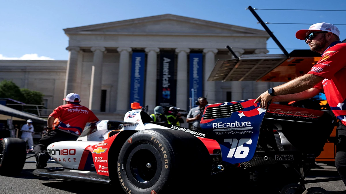 IndyCars speed past Washington landmarks as part of Freedom 250