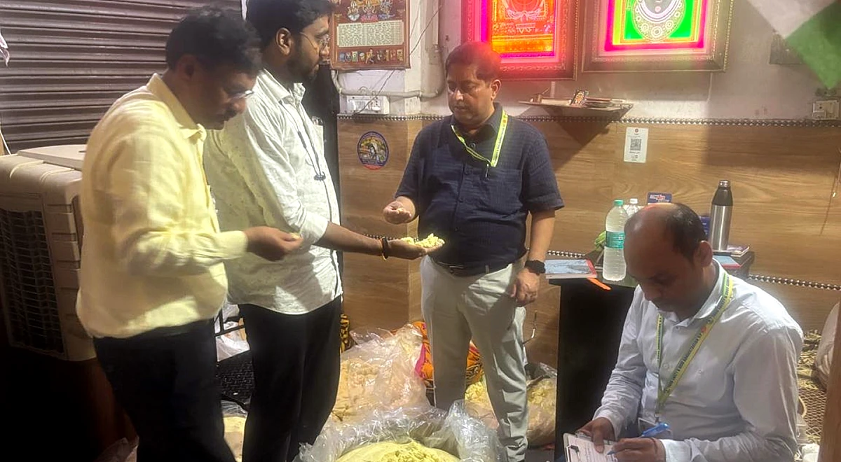 Detergent, talcum powder in khoya? UP cracks down on adulterated dairy products