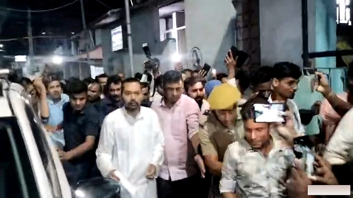 देर रात अस्पताल पहुंचे स्वास्थ्य मंत्री निशांत कुमार, कई डॉक्टर गायब; गंदगी देख अफसरों को फटकार