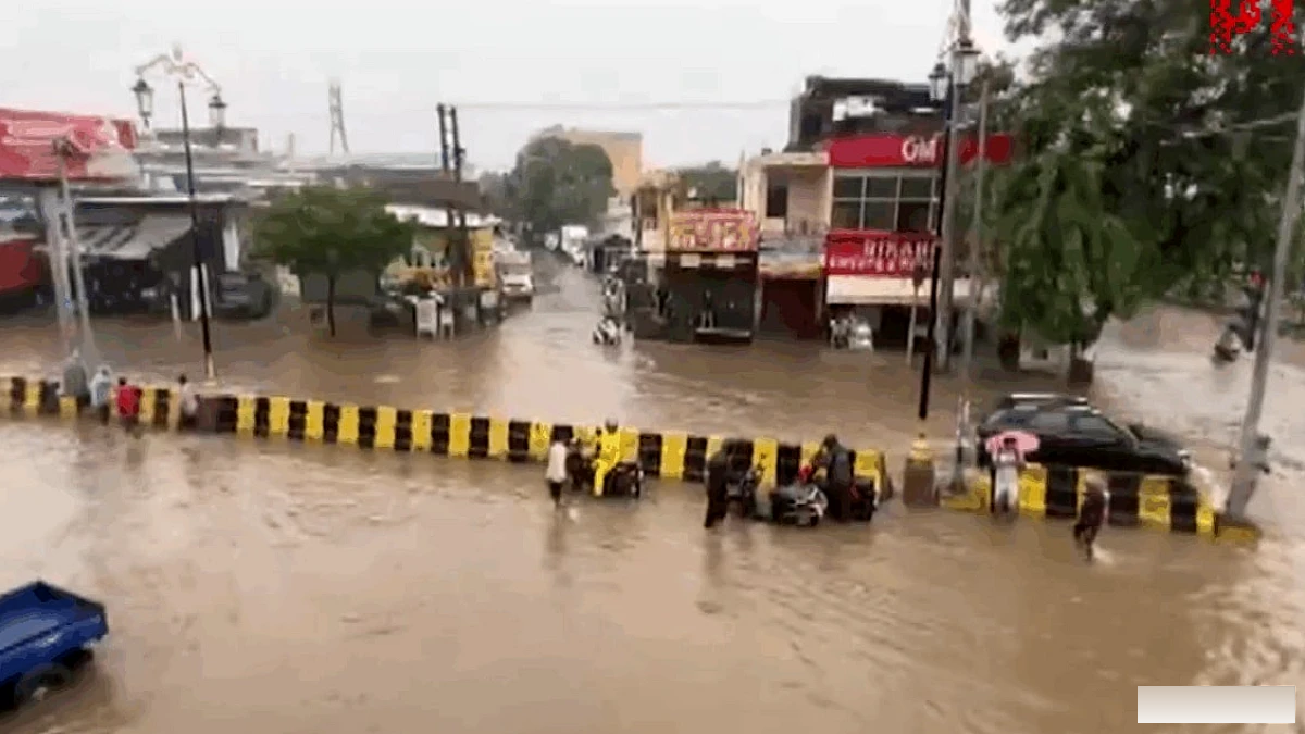 भारी बारिश के बीच गुरुग्राम के कार्यालयों, स्कूलों को 25 अगस्त को घर से काम करने की सलाह दी गई