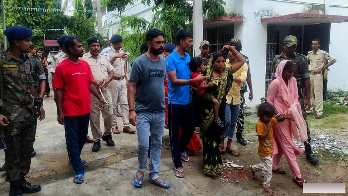 डेढ़ साल बाद आठ दोषी करार, सजा के बाद कोर्ट में हंगामा; पुलिसकर्मियों से भिड़े आरोपी