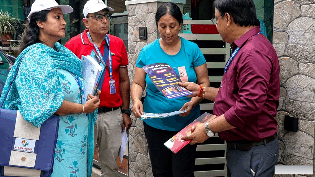 कर्नाटक ड्राफ्ट मतदाता सूची जारी: 1 करोड़ से अधिक मतदाता हटाए गए, 43.81 लाख को नोटिस मिलेगा