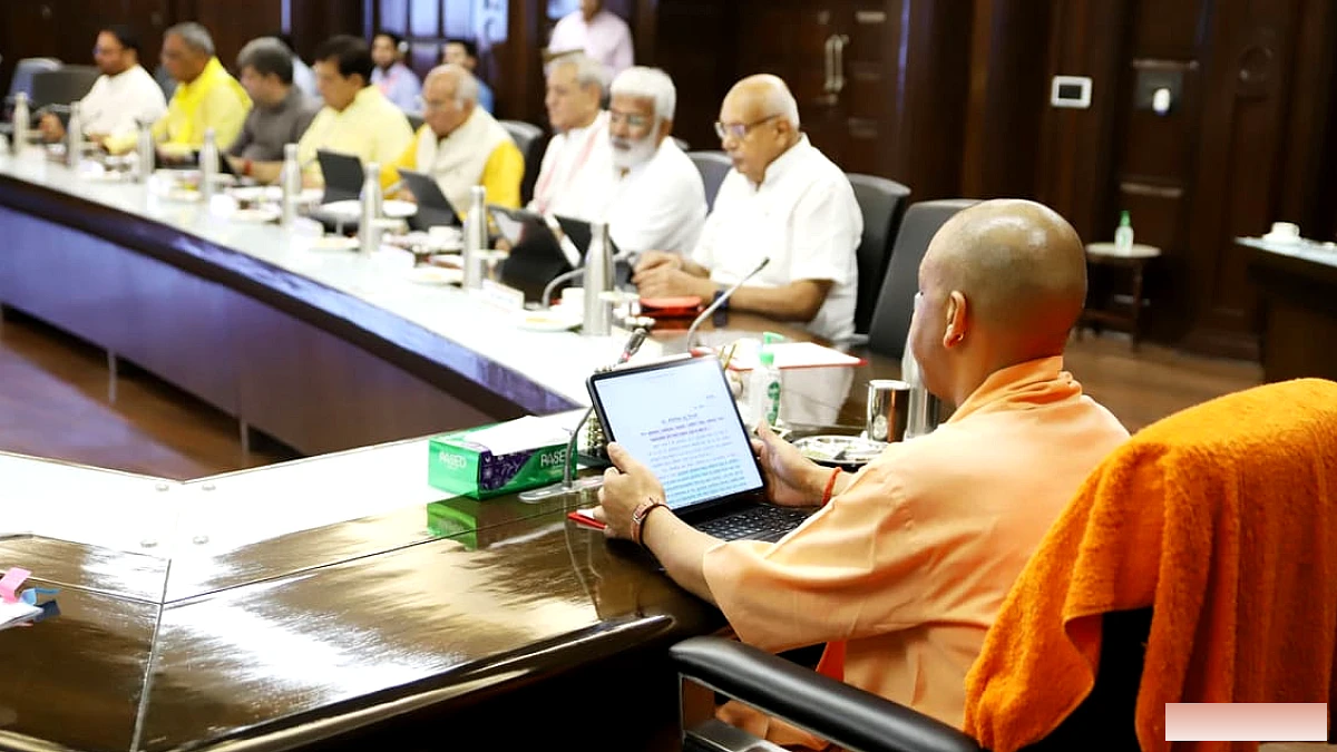 योगी कैबिनेट की बैठक आज, दरोगा-सिपाही भर्ती के नियमों में बदलाव के साथ आ सकते हैं 15 बड़े प्रस्ताव