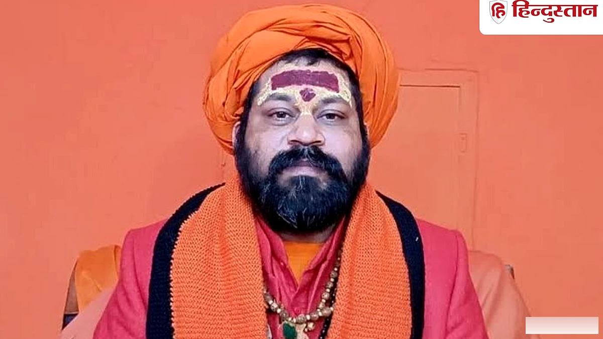 अयोध्या मछली भोज पर बवाल; राजू दास ने लाइव डिबेट में ही कांग्रेस प्रवक्ता पर कर दी गालियों की बौछार