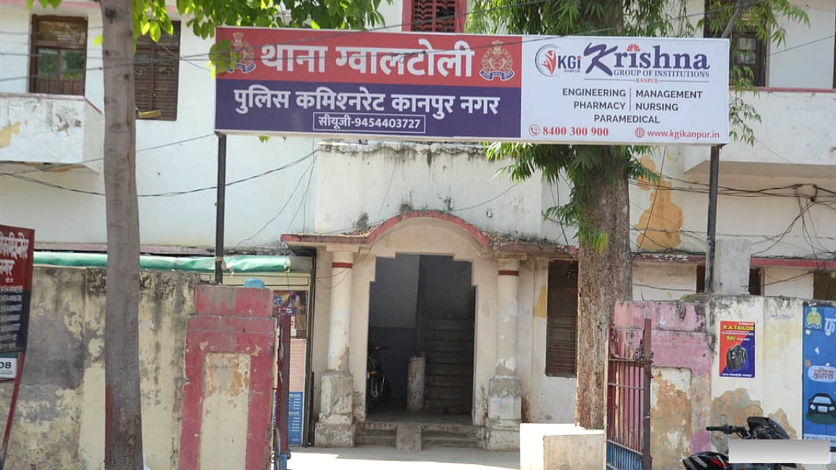 फर्जी पेमेंट ऐप से भुगतान दिखाकर 33 हजार की शराब ले गया युवक, ग्वालटोली में एफआईआर