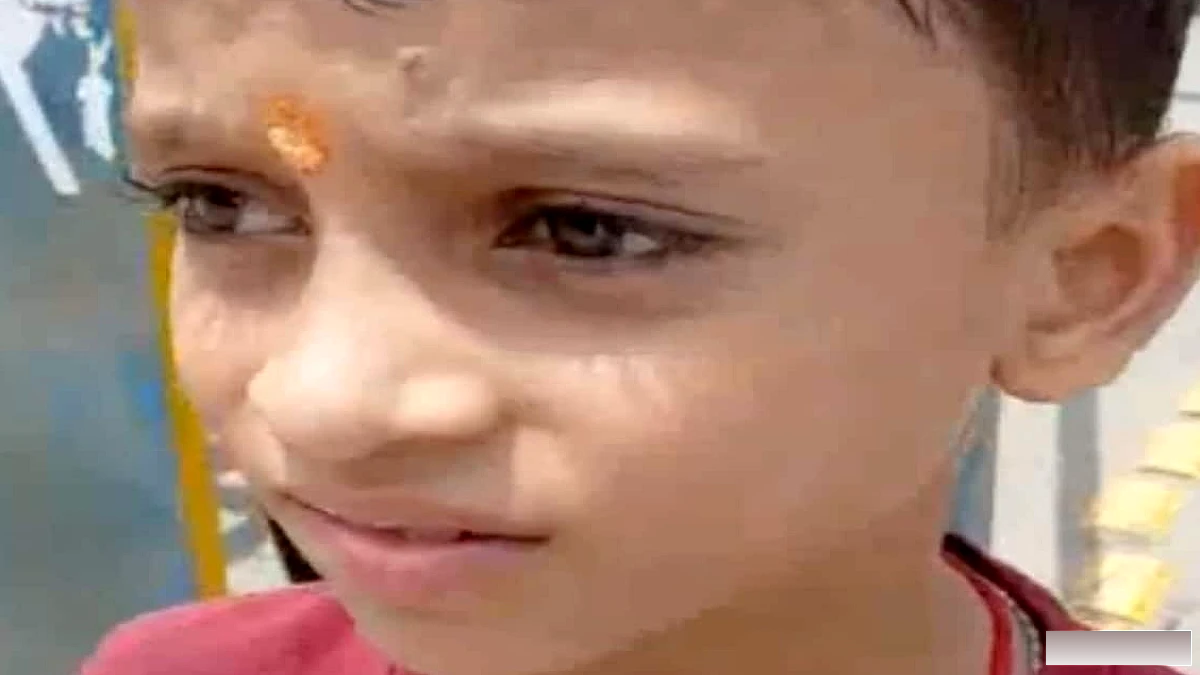 पटना के रोजगार आंदोलन में शामिल हुआ 6 साल का आदित्य, मिथिलेश तिवारी से युवाओं के लिए नौकरियों की मांग