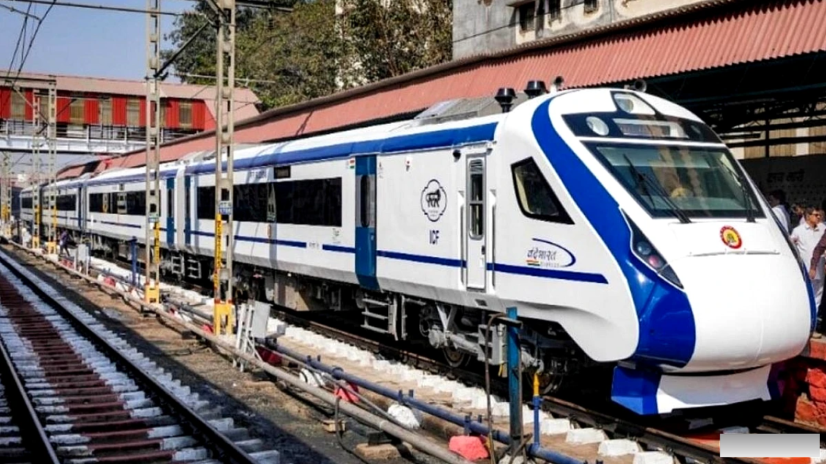 वंदे भारत एक्सप्रेस पर पथराव, ट्रेन में सवार थीं UP की राज्यपाल आनंदीबेन पटेल