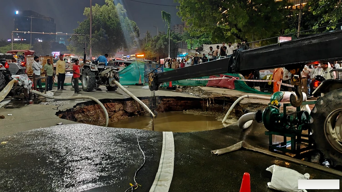 इफको चौक की मुख्य सड़क में धंसाव, गुरुग्राम में नल पानी बंद