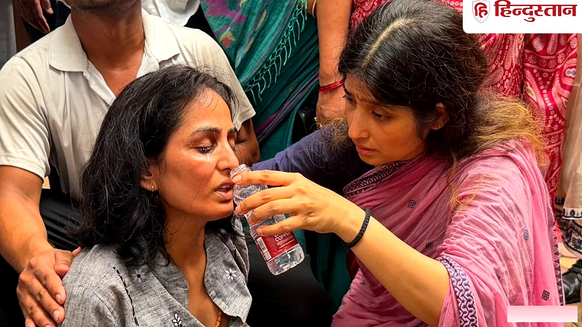 मंतर क्यों गए थे सपा नेता? डिंपल यादव बोलीं- बीजेपी को हराने के लिए यह आंदोलन संजीवनी बूटी