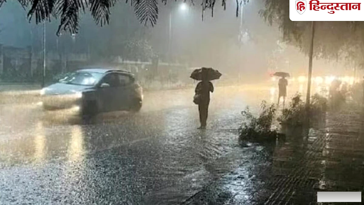 यूपी के 7 जिलों में भारी बारिश का रेड अलर्ट, खराब मौसम के चलते हुए हादसों में 10 की मौत