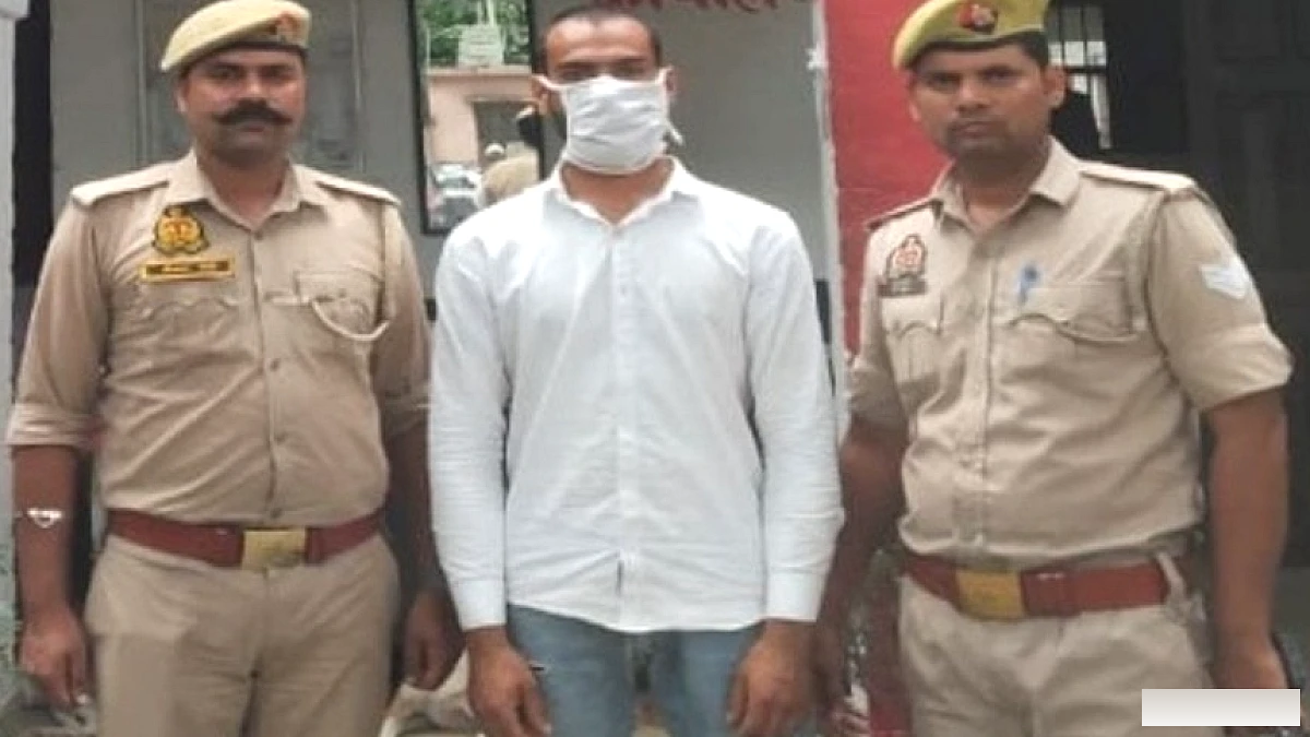 ‘गलती हो गई साहब, अब लड़की नहीं छेड़ूंगा’, आरोपी का वीडियो वायरल