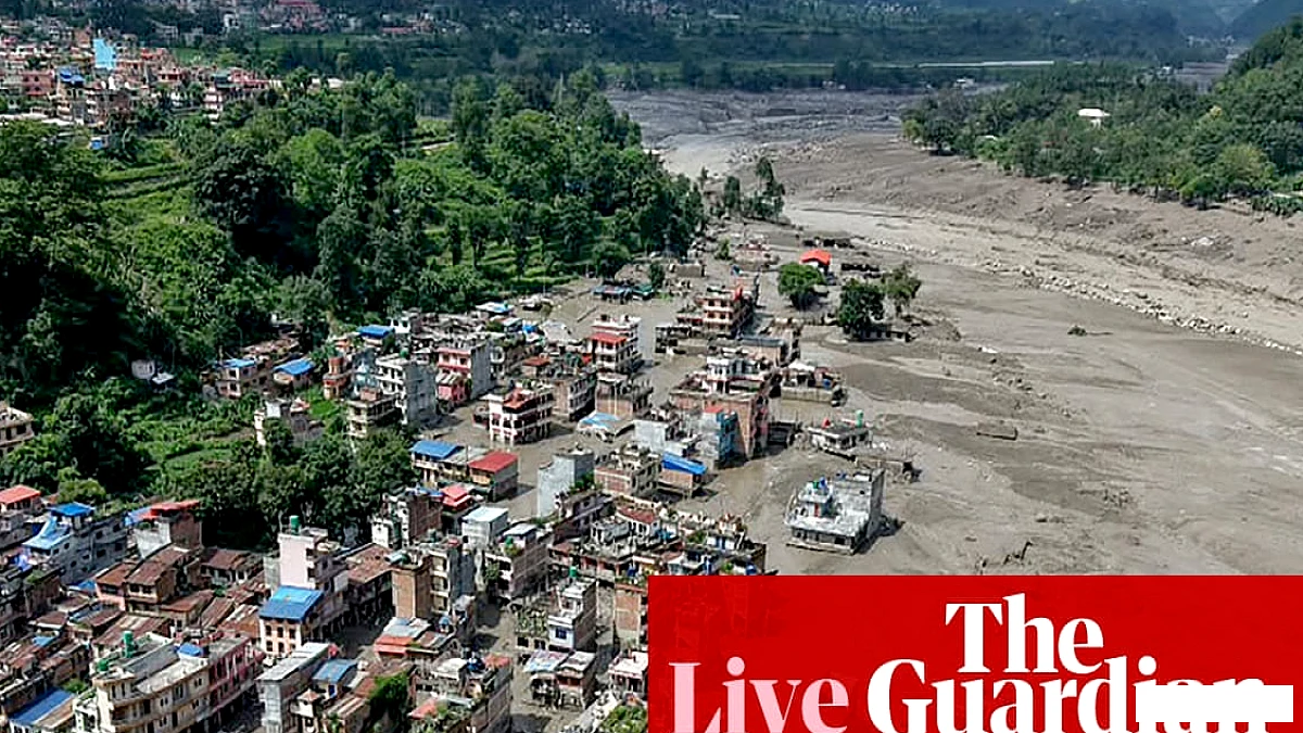 माना जाता है कि नेपाल में अचानक आई बाढ़ में लापता हुए सैकड़ों विदेशी पर्यटकों में दर्जनों ऑस्ट्रेलियाई भी शामिल हैं