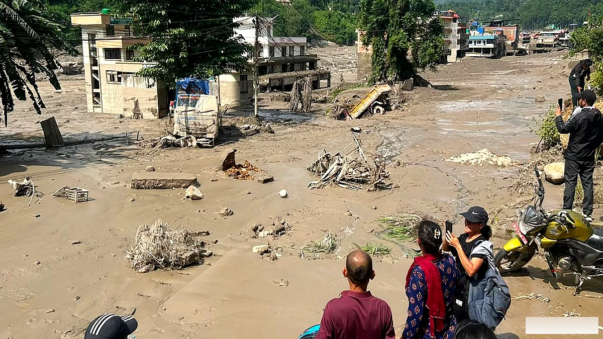 नेपाल की घातक बाढ़ में बढ़ते तापमान का संभावित योगदान
