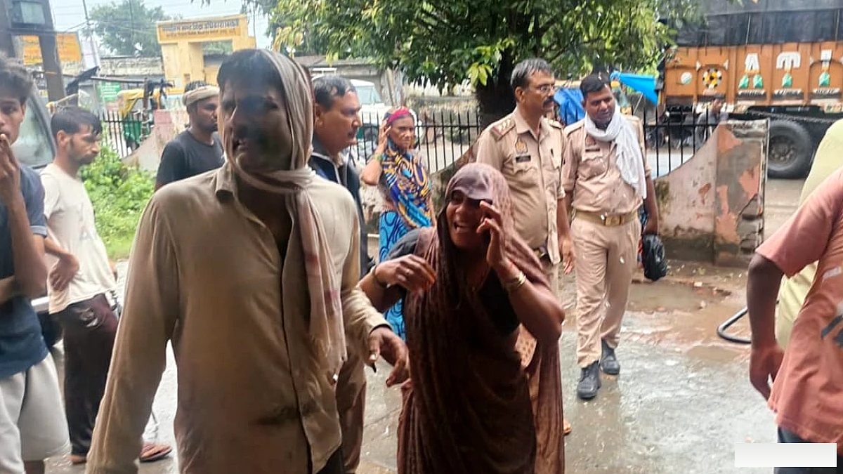 बदायूं में डंपर टक्कर से बाइक सवार युवक की मौत, दोस्त गंभीर घायल