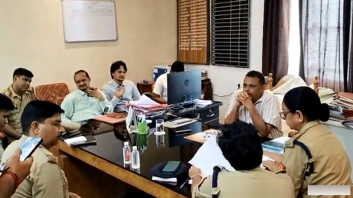 अधिकारी का, 20% ठेकेदार का और बचे 40% में विकास कार्य, पुलिस पूछताछ में ठेकेदारों का खुलासा
