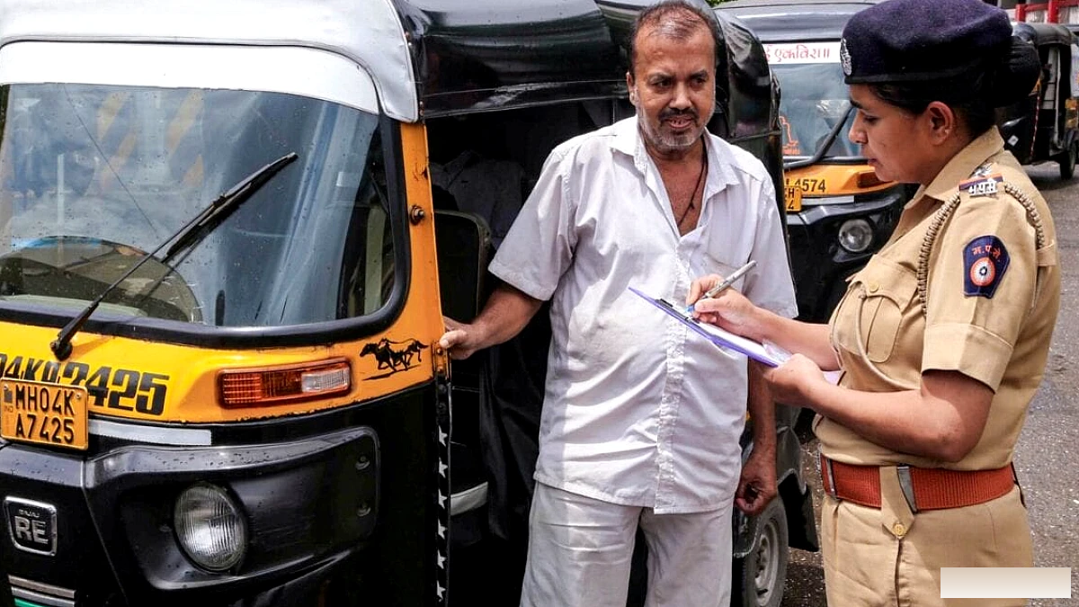 महाराष्ट्र ऑटो, कैब ड्राइवरों को मराठी सीखने के लिए 1 साल की समय सीमा मिली; फड़णवीस ने की घोषणा
