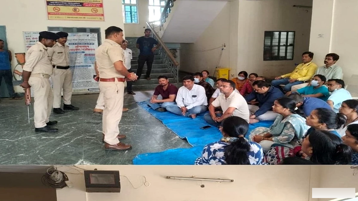 बिहारशरीफ के सदर अस्पताल में 14 घंटे की हड़ताल समाप्त, 48 घंटे में कार्रवाई का आश्वासन
