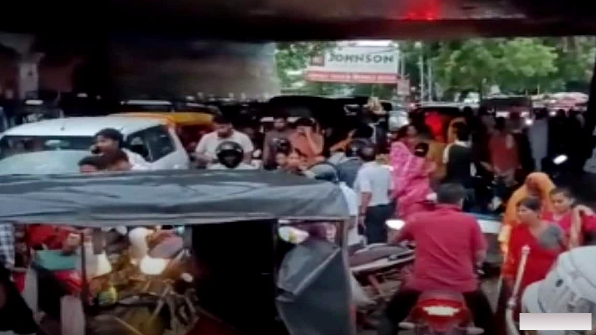 सासाराम के डेहरी पाली रोड पर भीषण जाम, लंबी कतारों से आवागमन बाधित