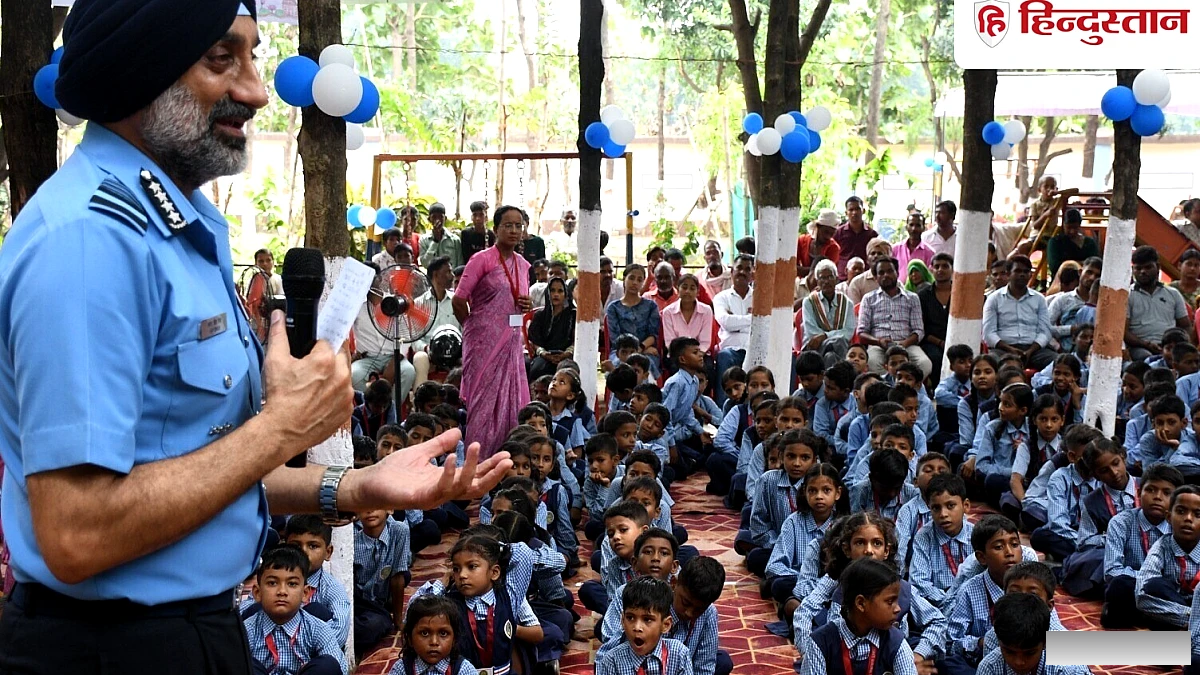 हवाई जहाज को नींद आ जाए तो कहां सोता है सर, वायुसेना प्रमुख से जेन-अल्फा का मासूम सवाल